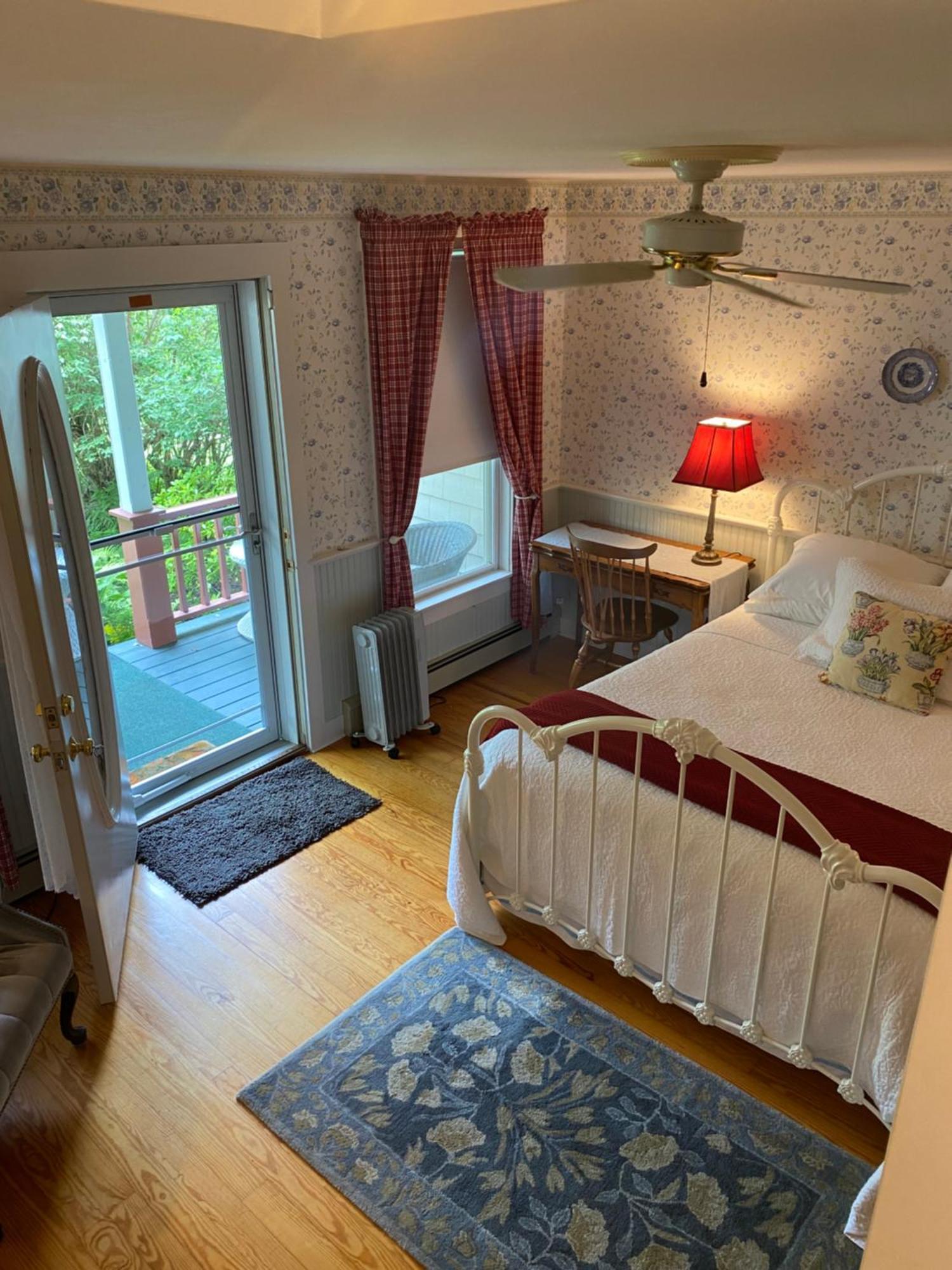 링컨빌 Victorian By The Sea B&B 외부 사진
